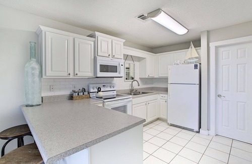 Seagrove Beach Condo | Beachwood Villas 8F - Heated Community Pool, Great Onsite Amenities!