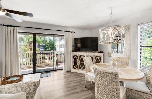 Seagrove Beach Apartment | Beachwood Villas 12B- Toes in the Sand