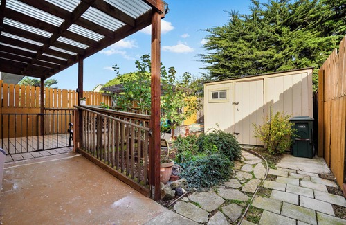 Sharp Park Apartment | Beachy 1BR Escape with SofaBed Golf