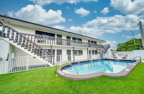 Imperial Point Apartment | Beachy&Boho apt for 6 people with kitchen and pool