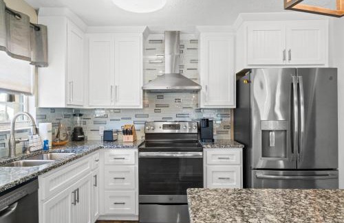 Lower Grand Lagoon House | Beachy Bonanza by Book That Condo