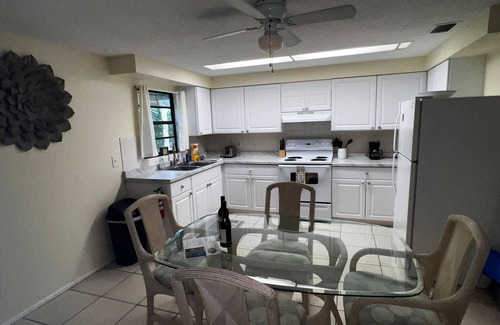 Holmes Beach Apartment | Beachy Coastal Anna Maria Island Rental