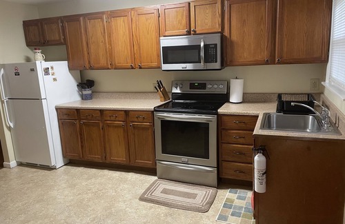 Bayview Cottage | Beachy cottage unit #B