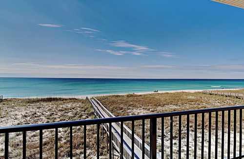 Navarre Beach Apartment | Beachy Dreams