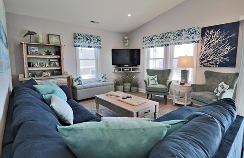Surf City House | "Beachy Keen" Oceanview Home w/ Fire Pit, Horseshoes, Cornhole, Linens!
