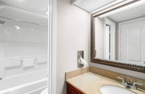 Myrtle Beach Hotel | Beachy Oceanfront Suite 7th Flr With Breakfast