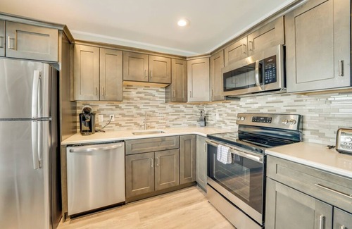 Chincoteague Condo | Beachy Place - Sea Tag 11 on Chincoteague Island!