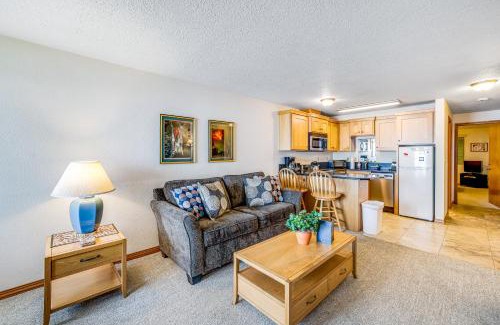 Rockaway Beach Apartment | Beachy View at Rock Creek Inn