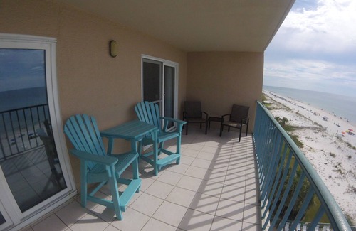 Gulf Shores Condo | Beachybottoms! Highly rated Beachfront condo. Booking fall,winter, summer 2025