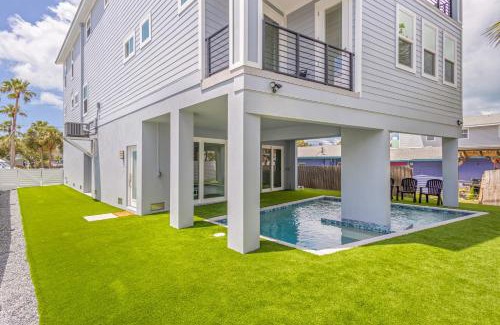 Bradenton Beach House | Beacon by the Sea- Unit B