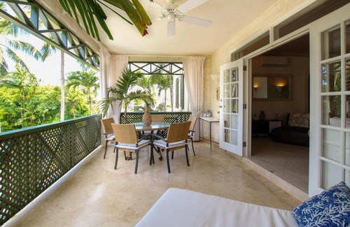 Mullins Apartment | Beacon Hill 302 by BSL Rentals