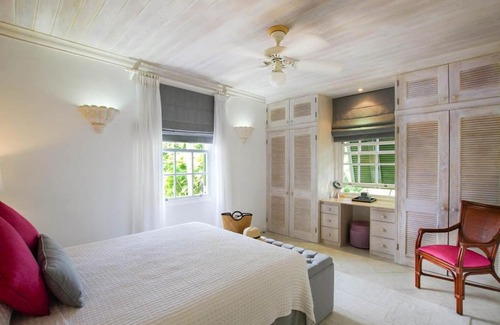 Mullins Apartment | Beacon Hill 302 by BSL Rentals
