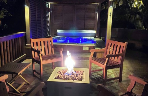 Pine Knoll Shores House | Beacon's Reach Oceanfront 4BD/4.5BA w/elevator. Hot Tub, Pools & Tennis Courts