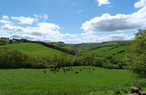 Brecon House | Beacons View Farm Cottages