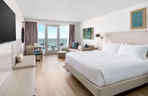 Fort Walton Beach Hotel | Beal House Fort Walton Beach, Tapestry Collection by Hilton