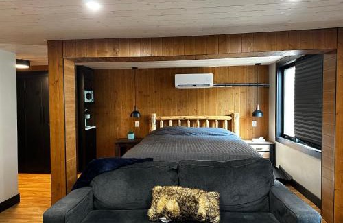 Beamsville Apartment | Beamsville modern rustic suites