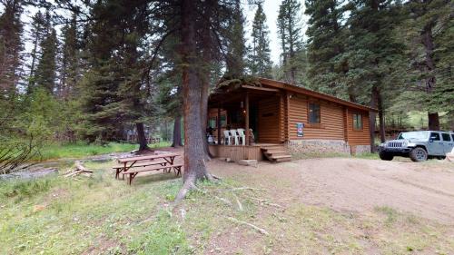 Red River House | Bear Bait Cabin In Upper Valley With High Speed Wifi
