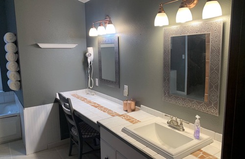 Bear Creek House | Bear Bottoms at Salmon Creek