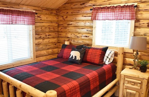 Soldotna Cabin | Bear Cabin # 1
