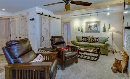 Steamboat Springs Apartment | Bear Claw 104 - Ski-in Ski-out Condo!
