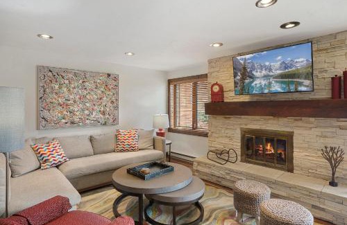 Steamboat Springs Apartment | Bear Claw 209 - Ski-in Ski-out Condo!