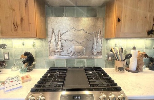 Pioneer Trail House | Bear Claw Trails - Dogs + Awesome Yard + Fire Pit