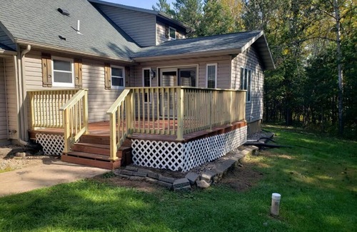 Lyndon Station House | Bear Cove Cabin
