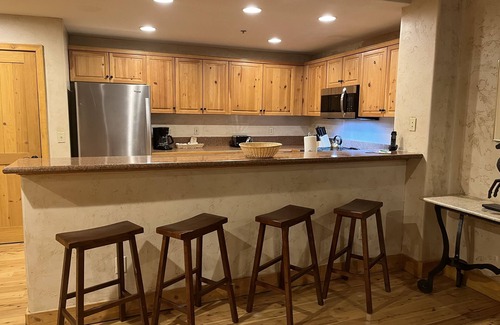 Mountain Village Condo | Bear Creek Lodge 107 2 Bedroom Condo by Alpine Lodging Telluride