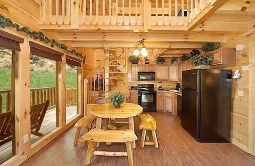 Gatlinburg - Pigeon Forge Cabin | Bear Envy in Pigeon Forge #unforgettable 2 bedroom w/Gameroom & Full Theater!