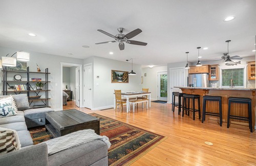 Bear Lake House | Bear Lake Bliss - 3bd/2ba overlooking Bear Lake w/private dock