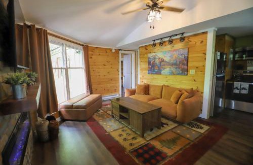 Mill Ridge House | Bear Lodge Inn - Banner Elk Peaceful & Cozy Cabin Retreat