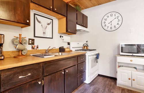 Summit Estates Cabin | Bear Mountain Cabin Moonridge Resort Cottage at Big Bear