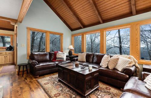 Treeloft House | Bear Necessities with Wintergreen Advantage