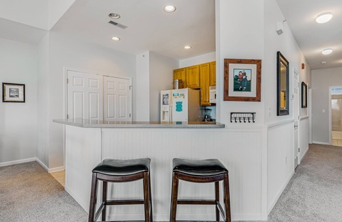 Ocean View Condo | Bear Trap Dunes 2nd floor condo w/shared sauna, golf on-site, & basketball court
