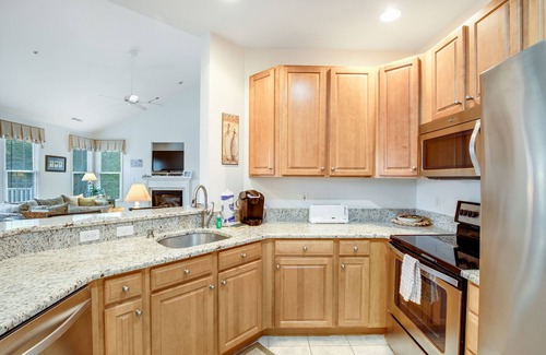 Ocean View Condo | Bear Trap Dunes 2nd floor condo w/free WiFi, basketball court, and gym