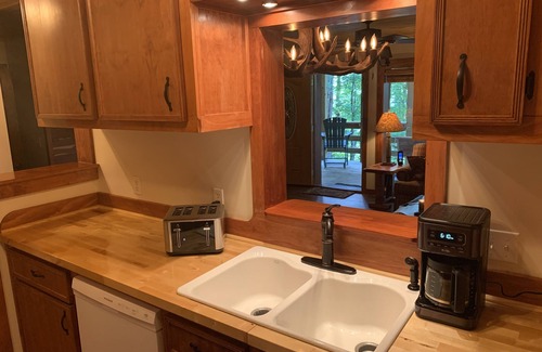 Banner Elk Apartment | BEARADISE 1 - Five Min Walk To Downtown Banner Elk