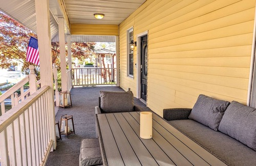 Hendersonville House | Bearcat Bungalow located in the heart of Downtown