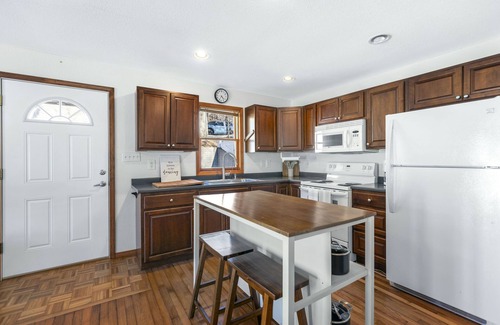 Gravois Mills House | Bearcat Bungalows – Two Homes, One Rental! Waterfront Property Sleeps 22