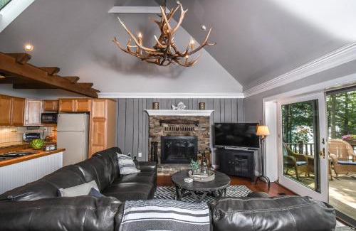 Oakland House | Bearfoot Lodge