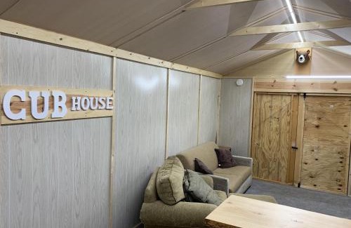 Moneta House | Bears Den at Acorn Dr.