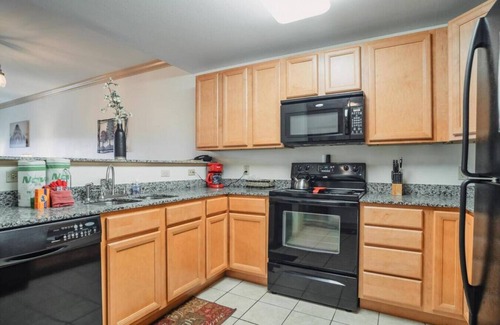 Pigeon Forge Condo | Bears Lair - Unit 1405 - FREE Attraction Ticket with EACH night Stay Including Dollywood