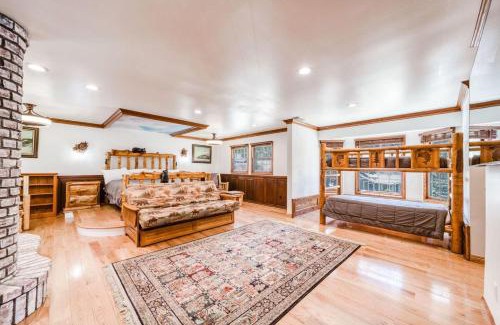 Fox Farm House | Bears Palace at Big Bear - Swim Spa - Games - Central Luxe Chalet Retreat