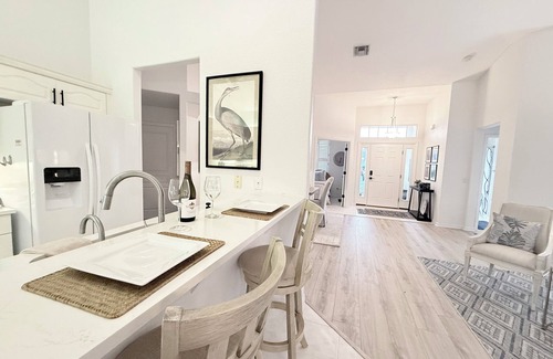 Pinehurst House | BEAT THE SUMMERTIME HEAT Waterfront Escape! Pool, Canal, Gulf Beaches & Fishing!