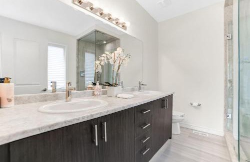 Wasaga Beach House | Beatrice Retreat