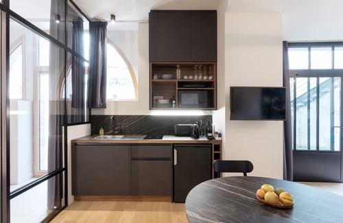 Laval Apartment | Beatrice's Appartment