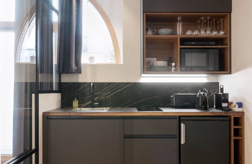 Laval Apartment | Beatrice's Appartment