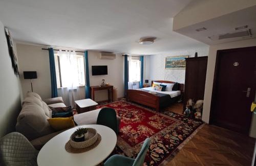 Old Town House | Beatrix Suites