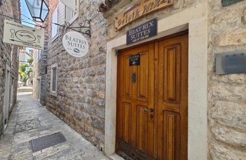 Old Town House | Beatrix Suites