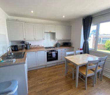 Freshwater Ski Chalet | Beau - Brambles Chine, Colwell Bay - 5 star WiFi - Short walk to The Hut and beach - 1 night stays available - Ferry offers