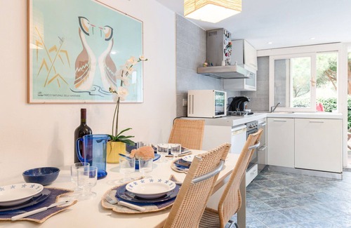 Castiglione della Pescaia Apartment | Beautiful apartment for 6 people with WIFI, pool, TV, terrace, pets allowed and parking